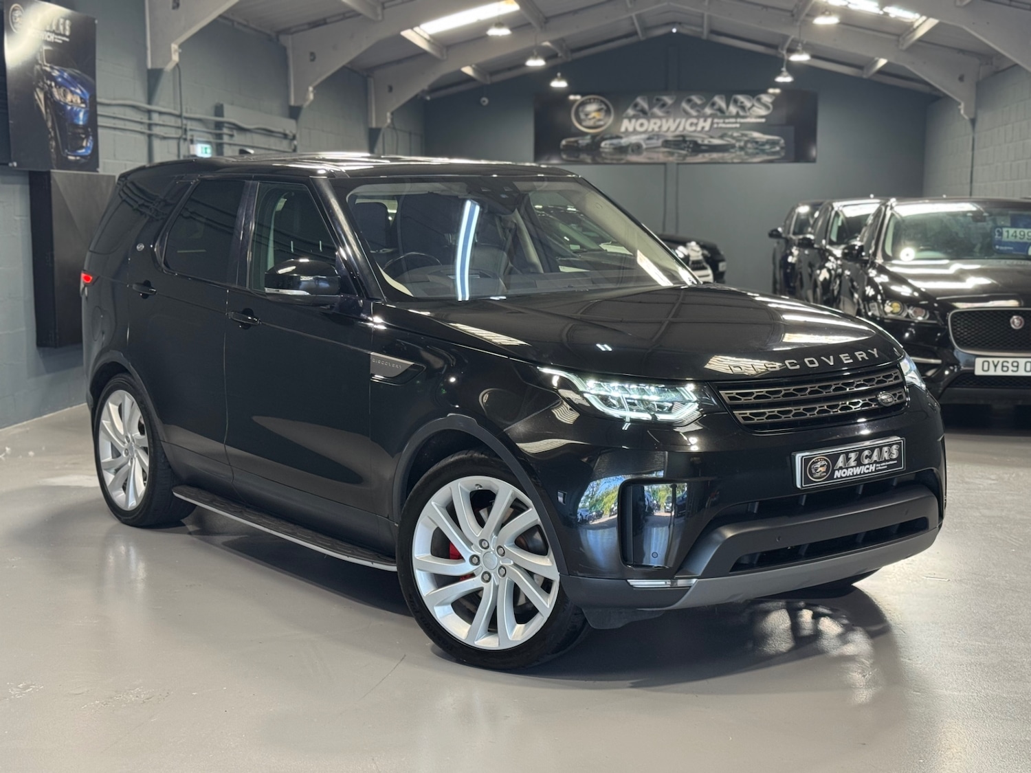 Used Land Rover Discovery 2017 for sale - 76011488: Photo 3