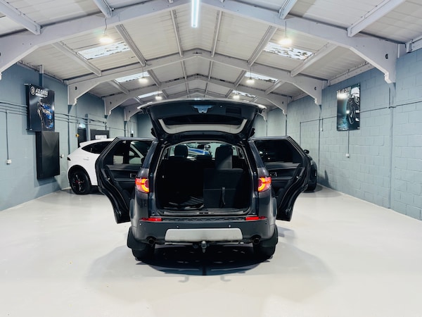 Used Land Rover Discovery Sport 2017 for sale - 76305733: Photo 10