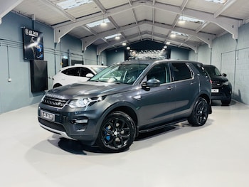 Used Land Rover Discovery Sport 2017 for sale - 76305733: Photo 4
