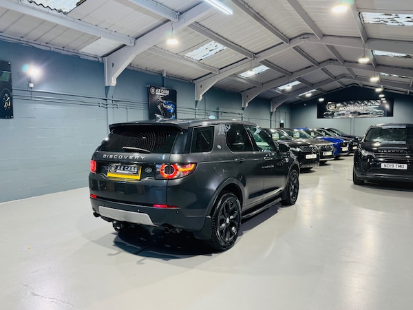 Used Land Rover Discovery Sport 2017 for sale - 76305733: Photo 8