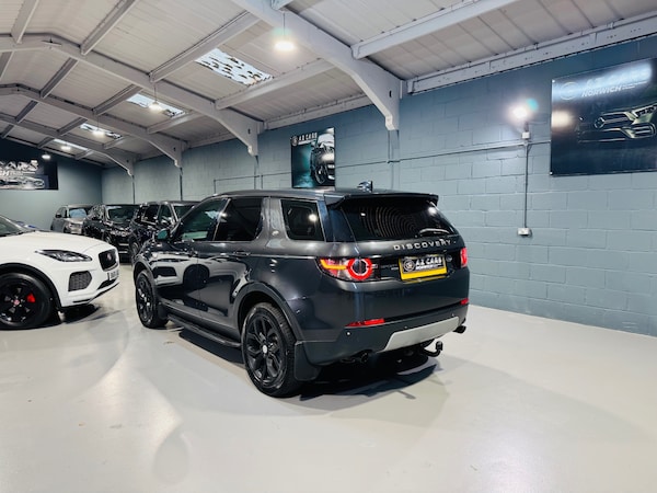 Used Land Rover Discovery Sport 2017 for sale - 76305733: Photo 9