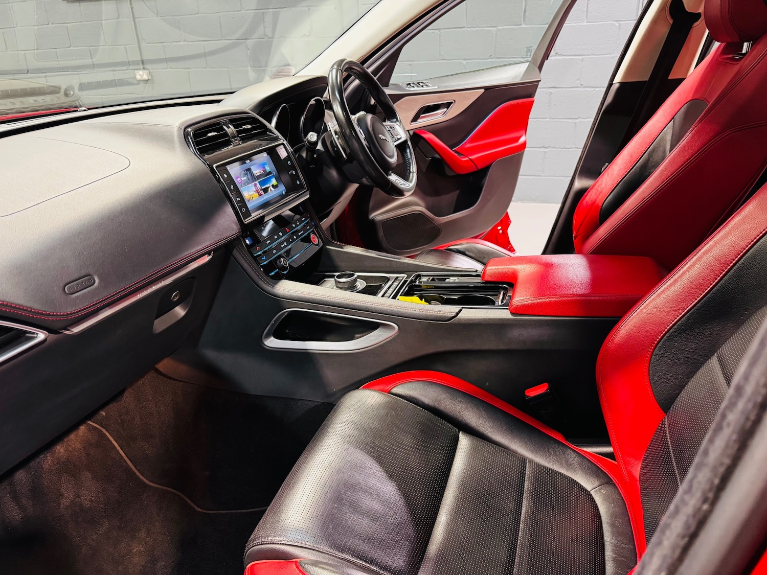 Used Jaguar F-Pace 2017 for sale - 78112225: Photo 23