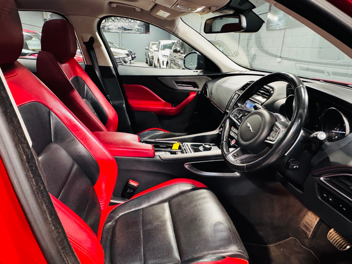 Used Jaguar F-Pace 2017 for sale - 78112225: Photo 27