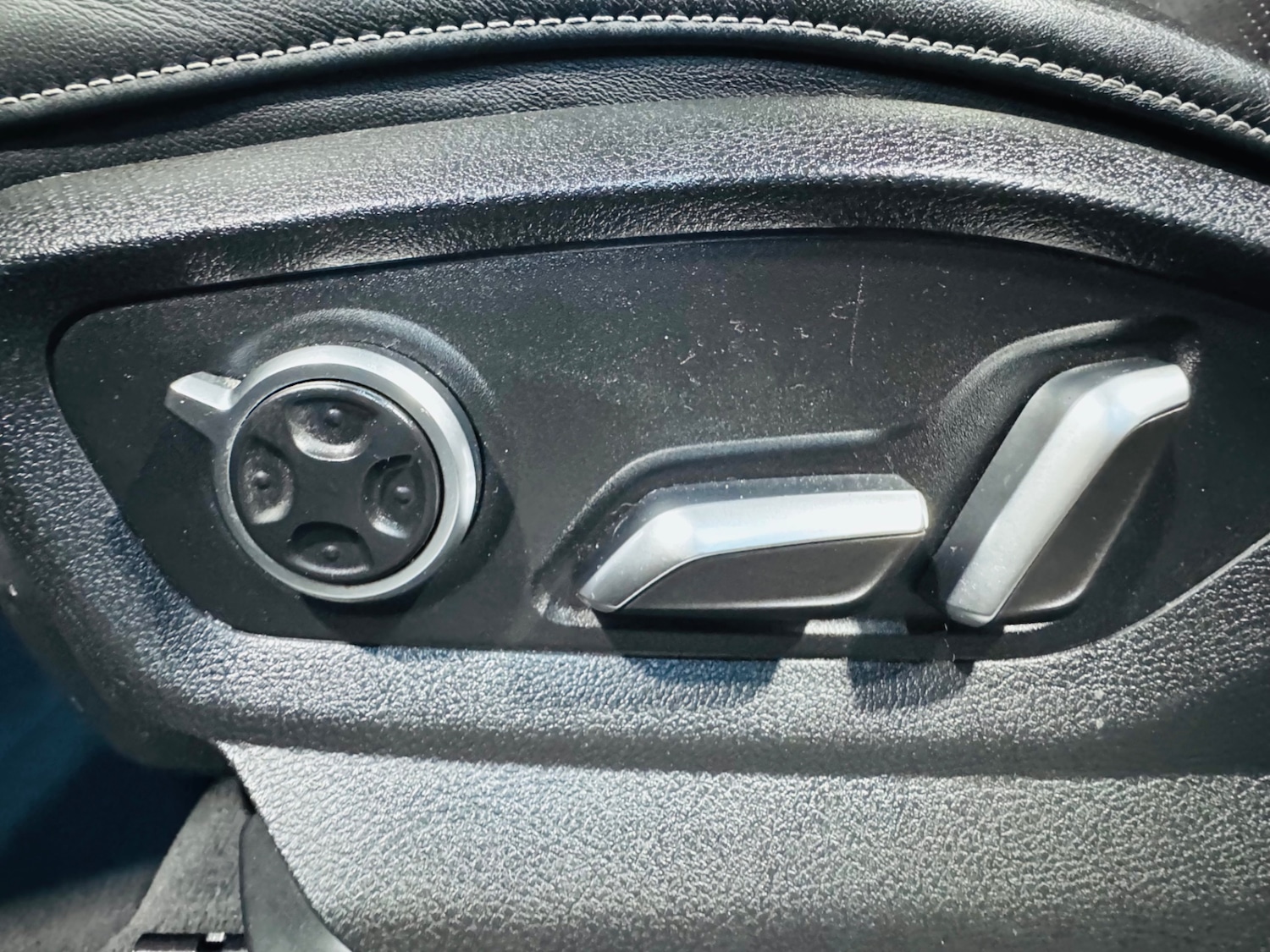 Used Audi Q7 2016 for sale - 77065618: Photo 32