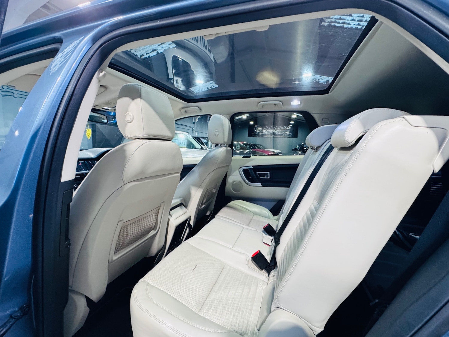 Used Land Rover Discovery Sport 2018 for sale - 77039000: Photo 24