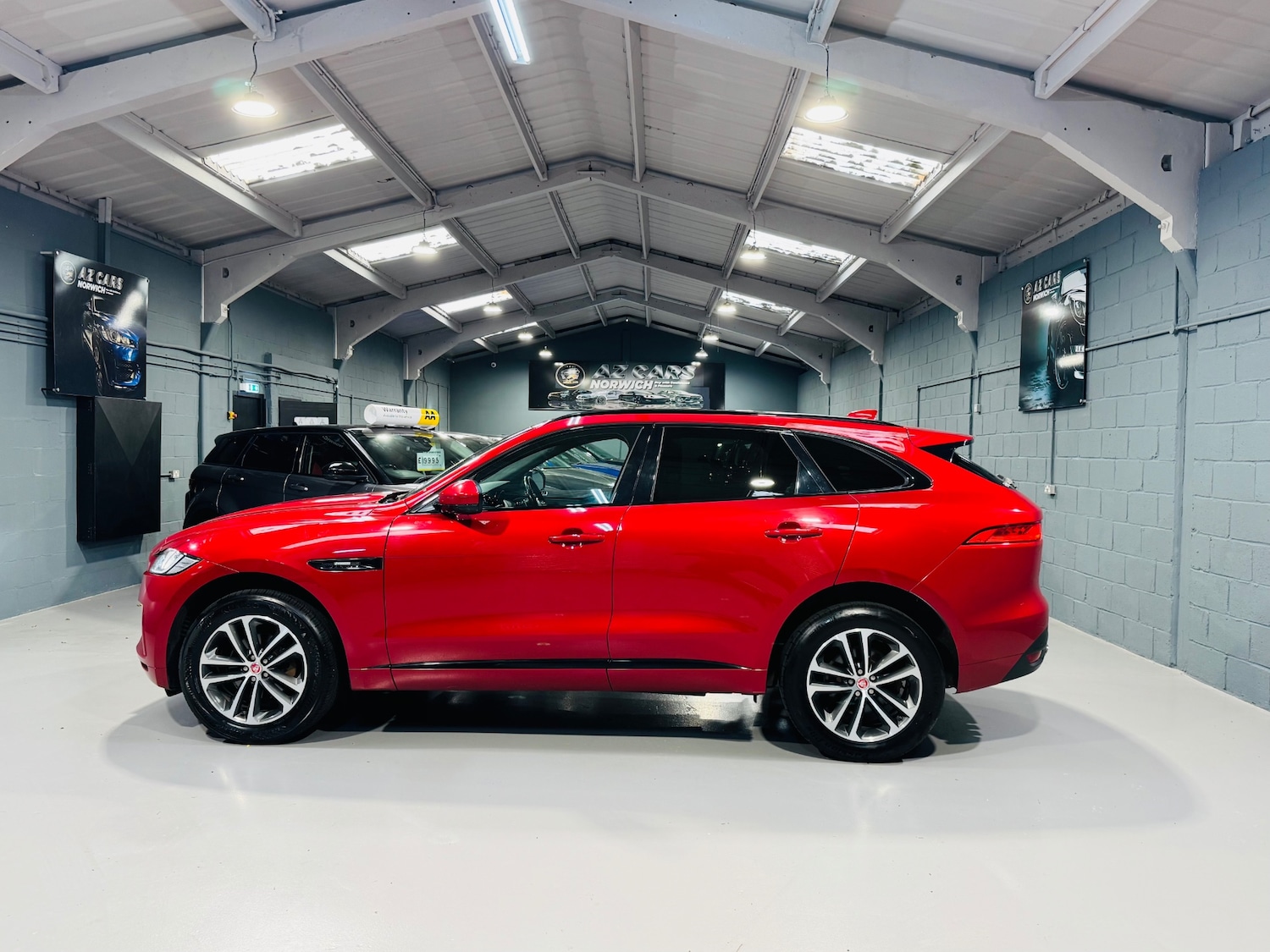 Used Jaguar F-Pace 2019 for sale - 76464498: Photo 10