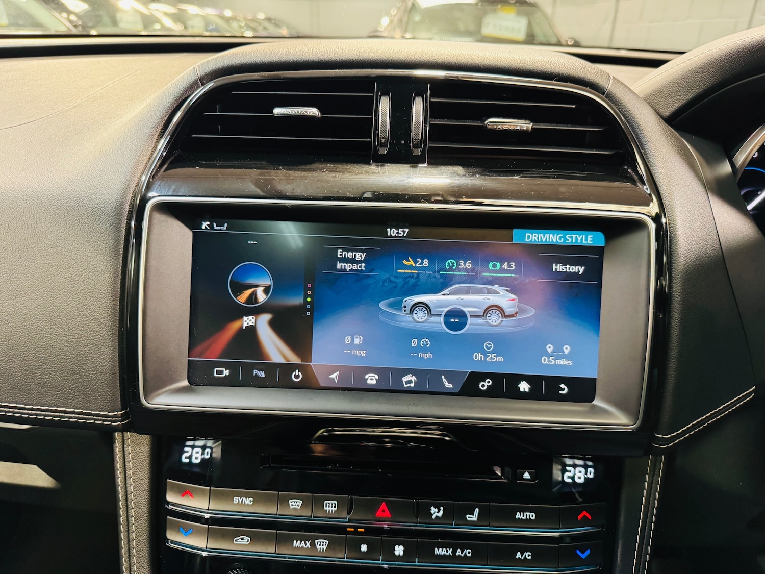 Used Jaguar F-Pace 2019 for sale - 76464498: Photo 17