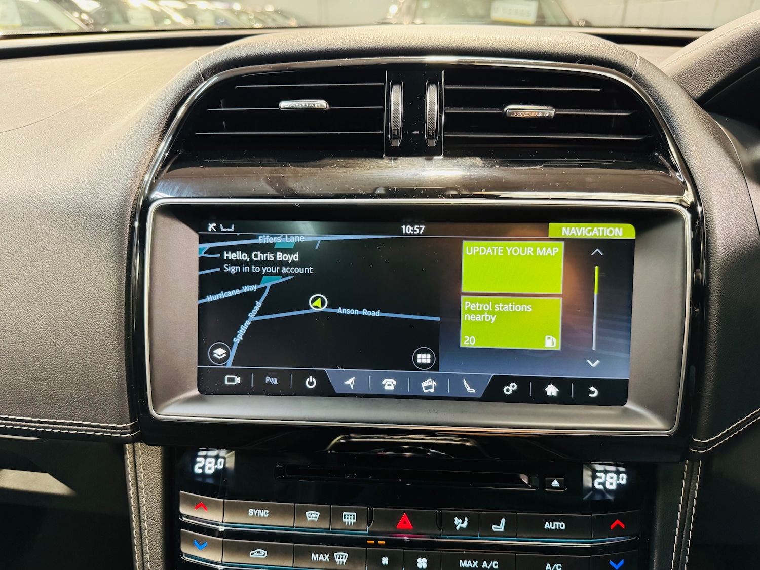 Used Jaguar F-Pace 2019 for sale - 76464498: Photo 19