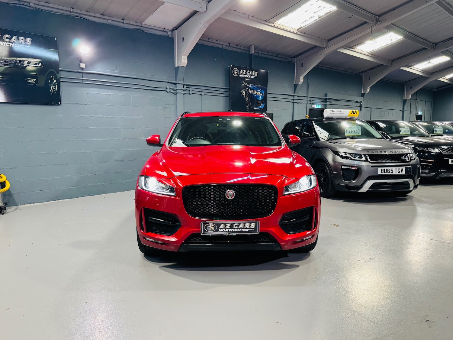 Used Jaguar F-Pace 2019 for sale - 76464498: Photo 5
