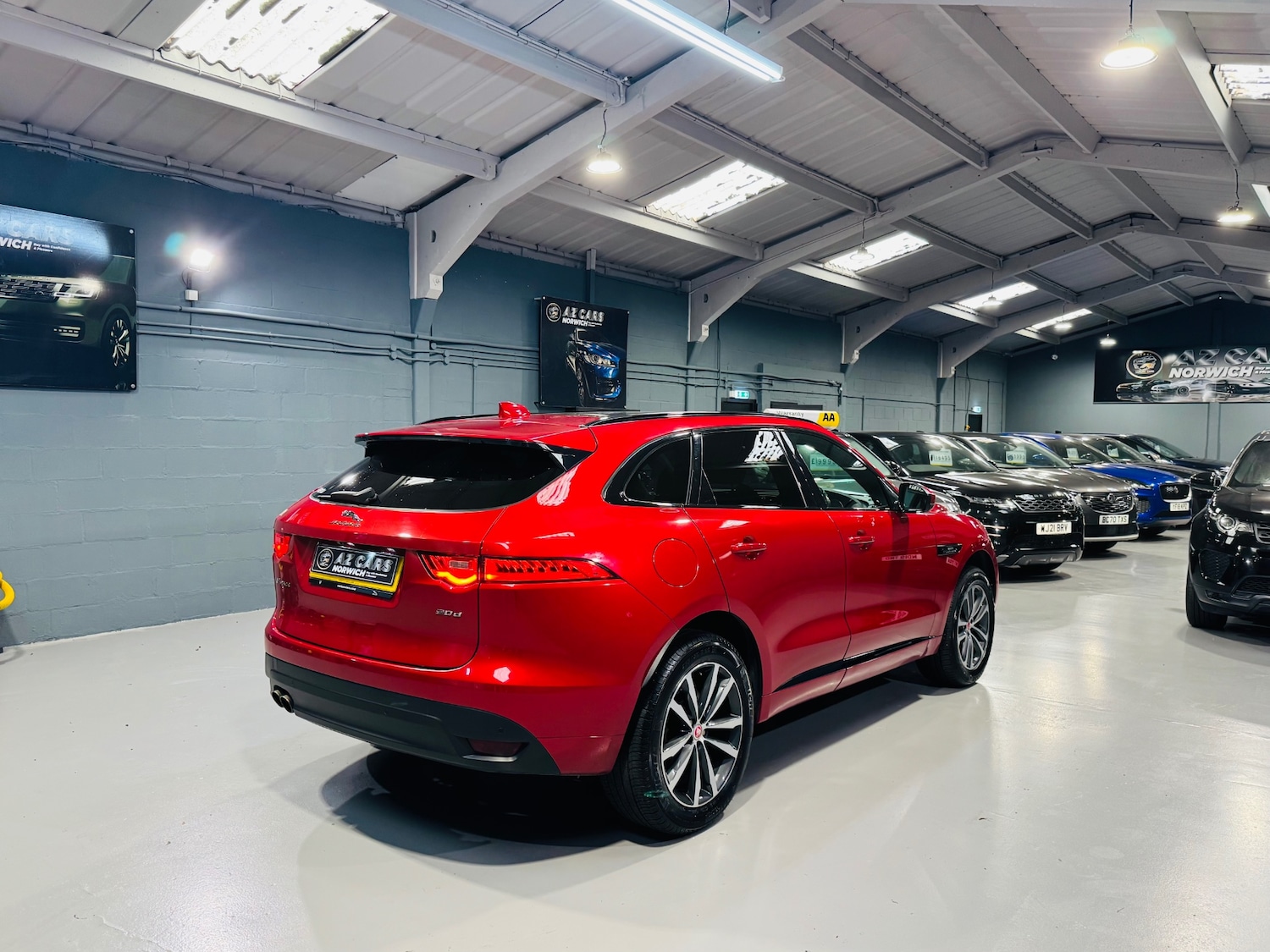 Used Jaguar F-Pace 2019 for sale - 76464498: Photo 6