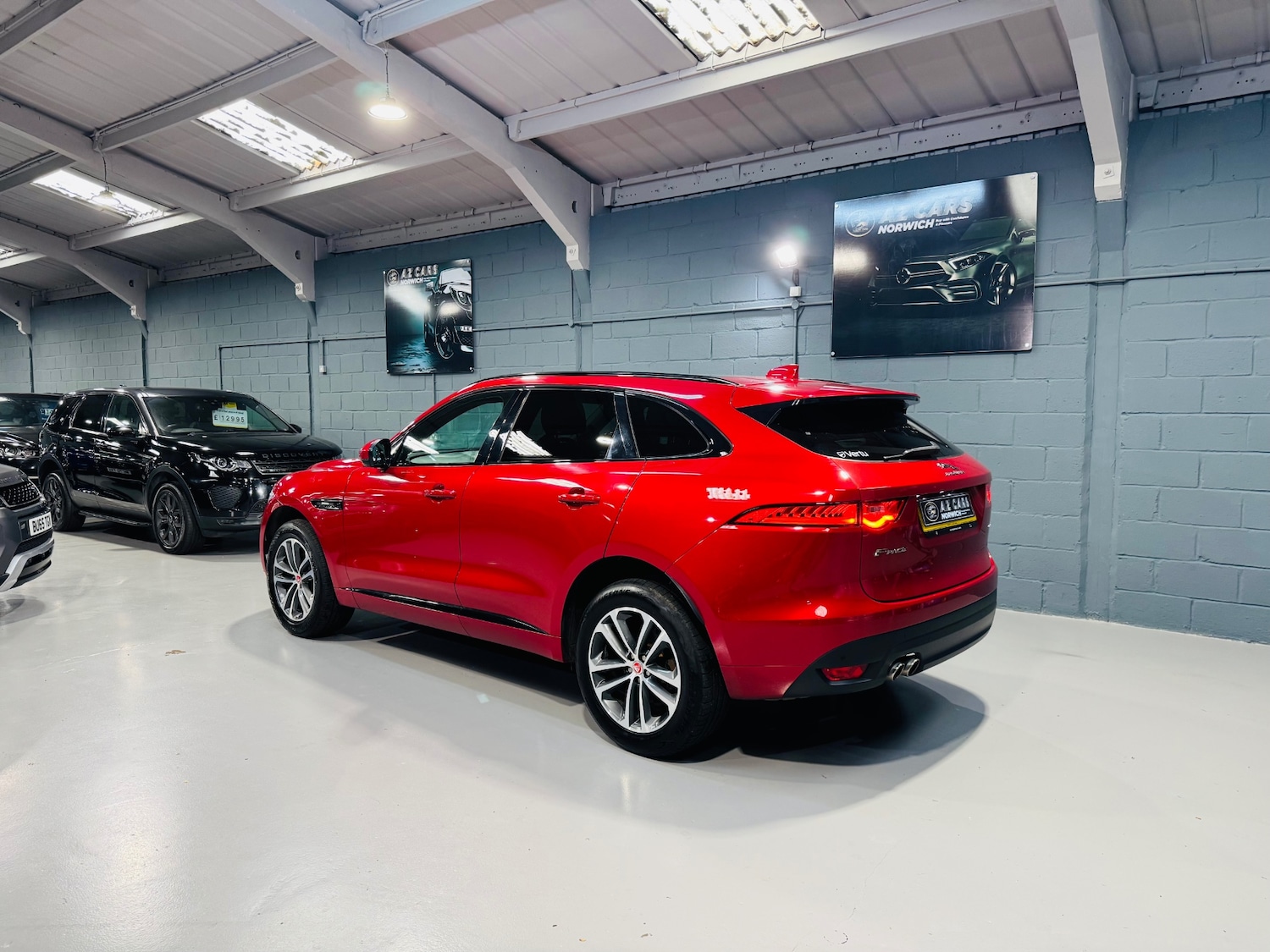 Used Jaguar F-Pace 2019 for sale - 76464498: Photo 7