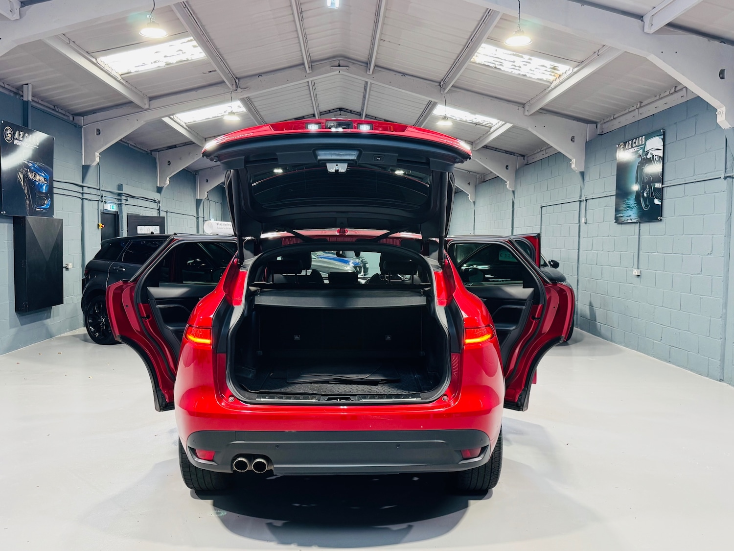 Used Jaguar F-Pace 2019 for sale - 76464498: Photo 8