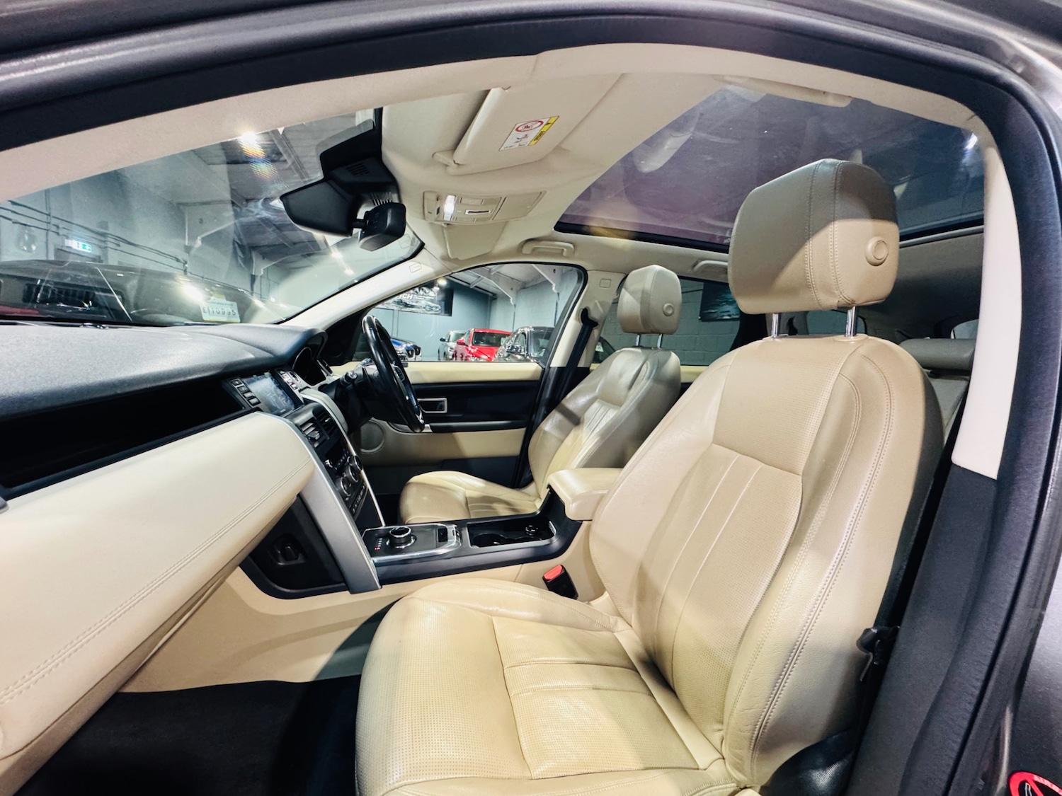 Used Land Rover Discovery Sport 2018 for sale - 76560144: Photo 12