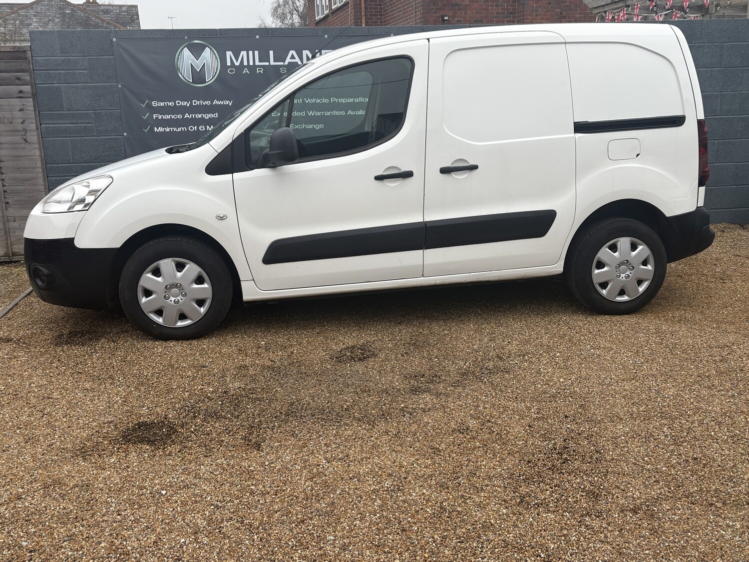 Used Peugeot Partner 2013 for sale - 77329116: Photo 2
