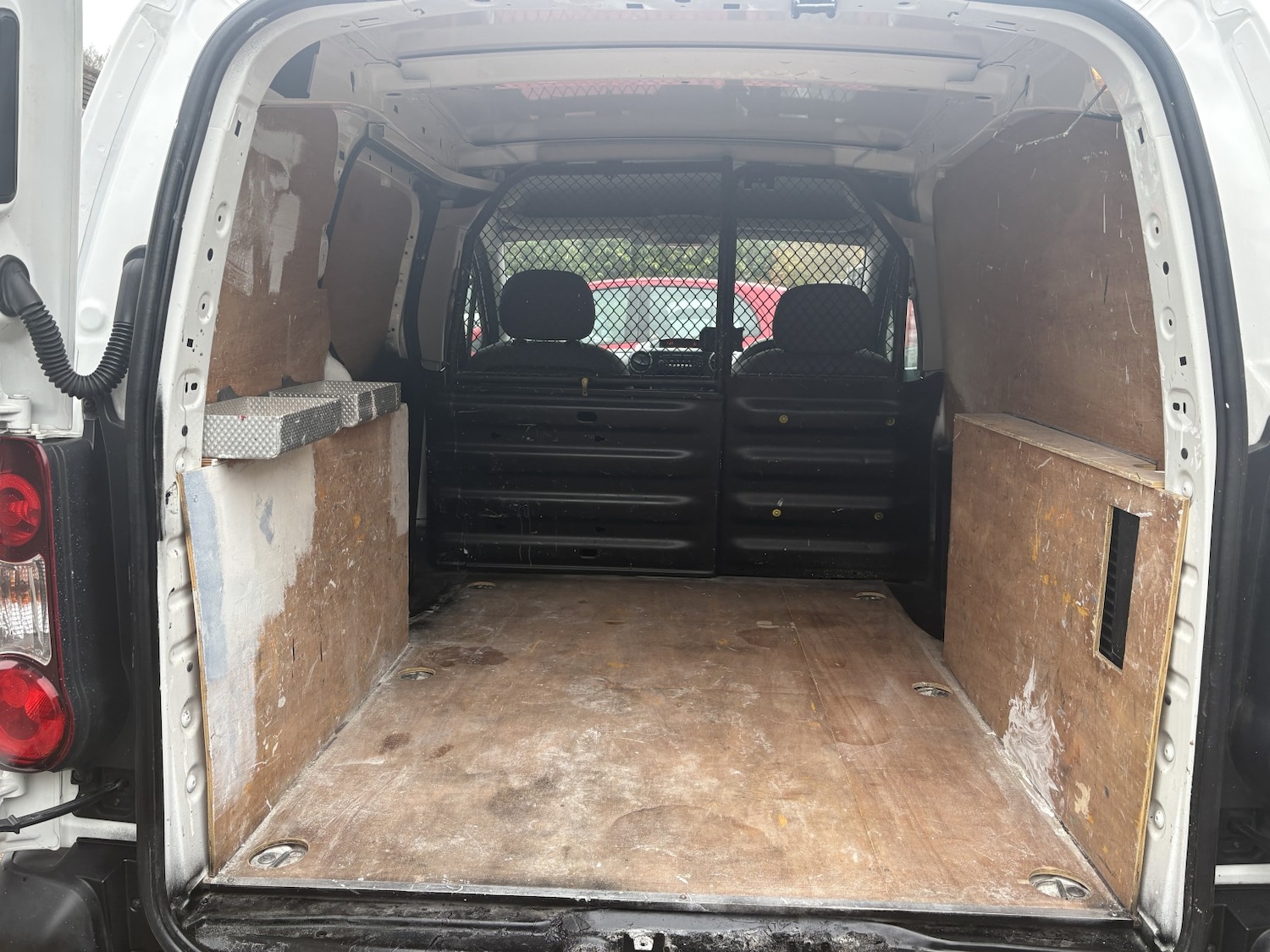 Used Peugeot Partner 2013 for sale - 77329116: Photo 6