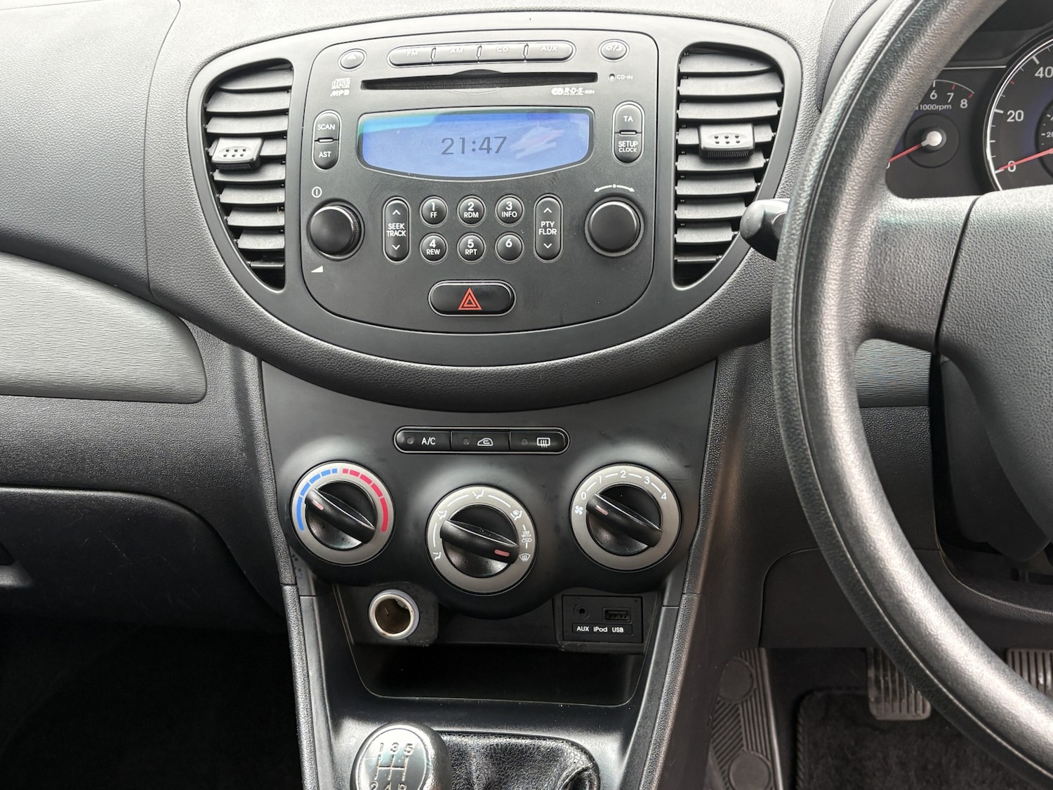 Used Hyundai i10 2011 for sale - 77643717: Photo 10