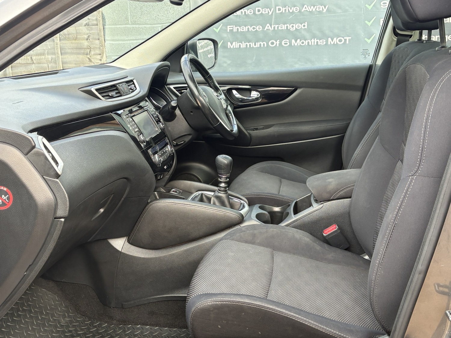 Used Nissan Qashqai 2015 for sale - 77385258: Photo 10