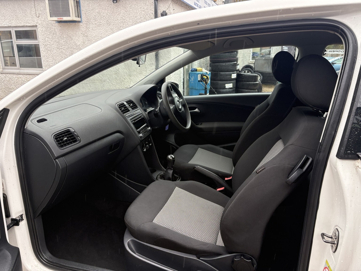 Used Volkswagen Polo 2014 for sale - 76455339: Photo 12