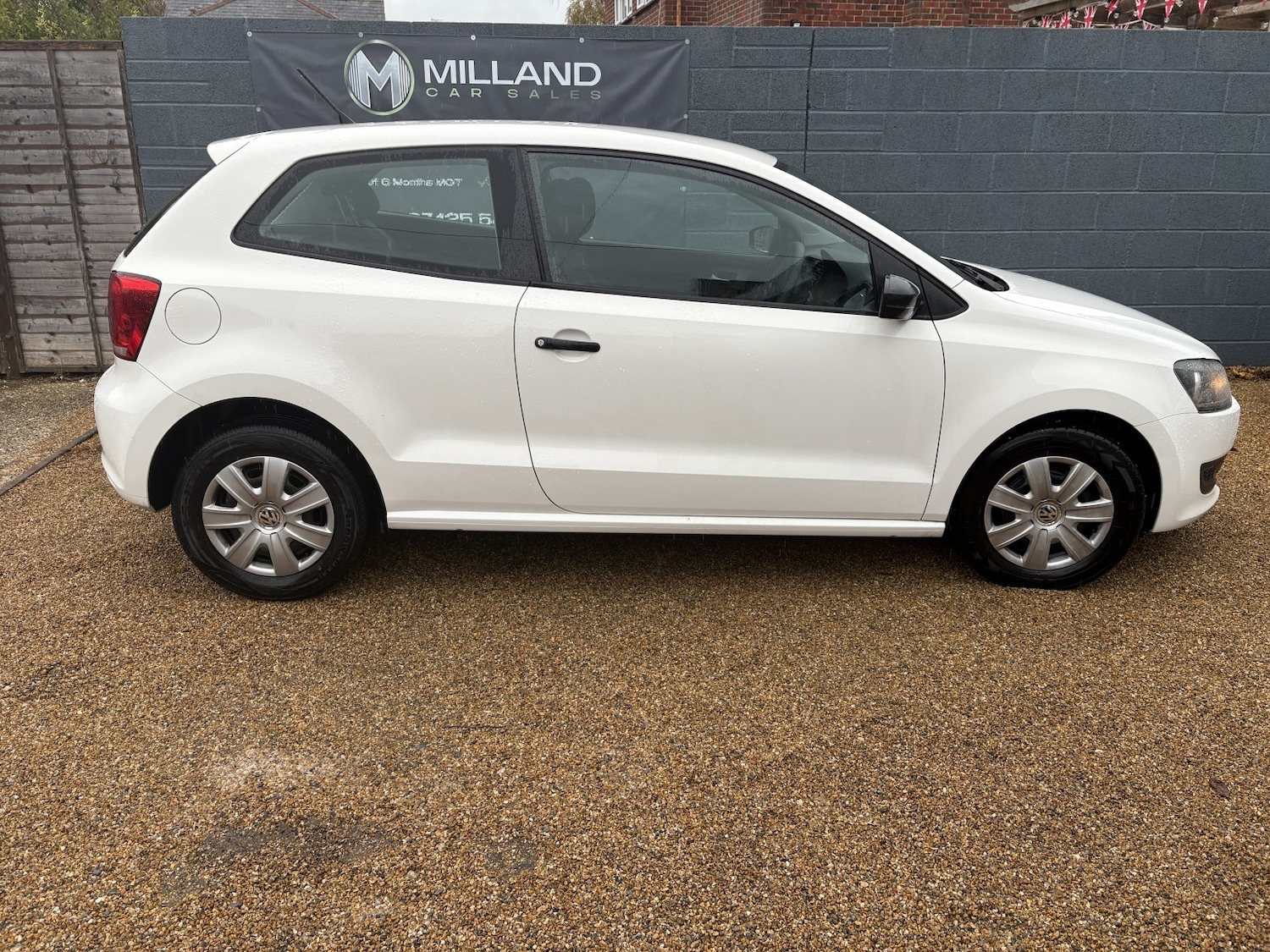 Used Volkswagen Polo 2014 for sale - 76455339: Photo 4