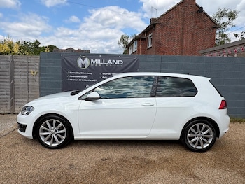 Used Volkswagen Golf 2015 for sale - 76794553: Photo