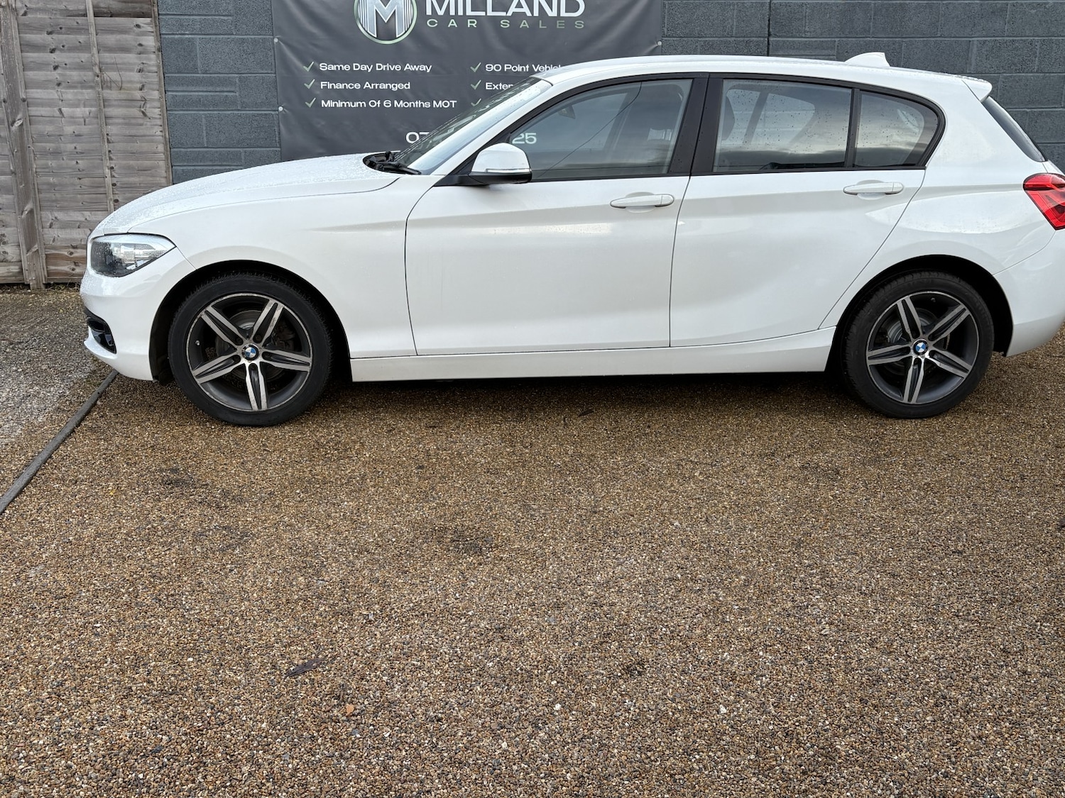 Used BMW 1 Series 2015 for sale - 77027897: Photo 2