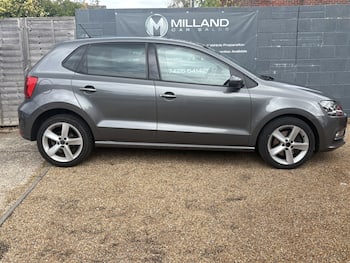 Used Volkswagen Polo 2015 for sale - 79575560: Photo