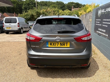 Used Nissan Qashqai 2017 for sale - 76324728: Photo