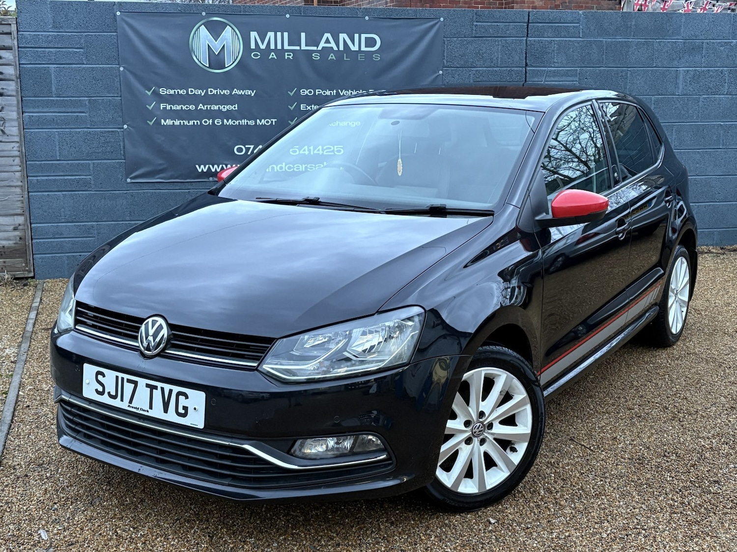 Used Volkswagen Polo 2017 for sale - 76863893: Photo 1