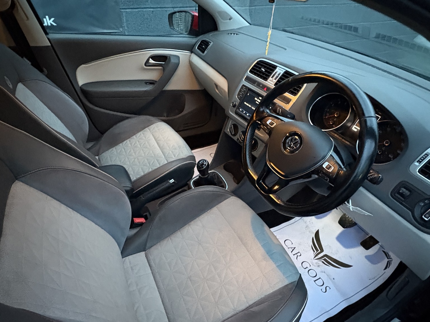 Used Volkswagen Polo 2017 for sale - 76863893: Photo 14