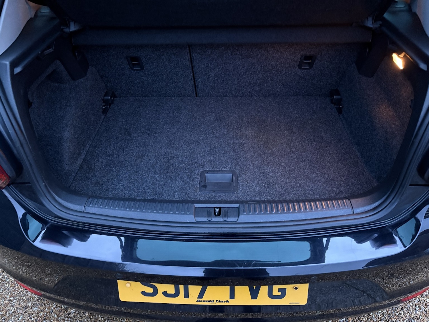 Used Volkswagen Polo 2017 for sale - 76863893: Photo 9