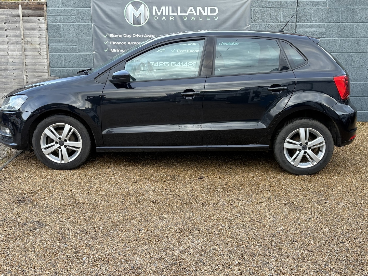 Used Volkswagen Polo 2016 for sale - 77065708: Photo 2
