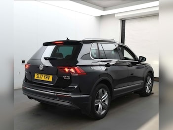 Used Volkswagen Tiguan 2017 for sale - 79575804: Photo