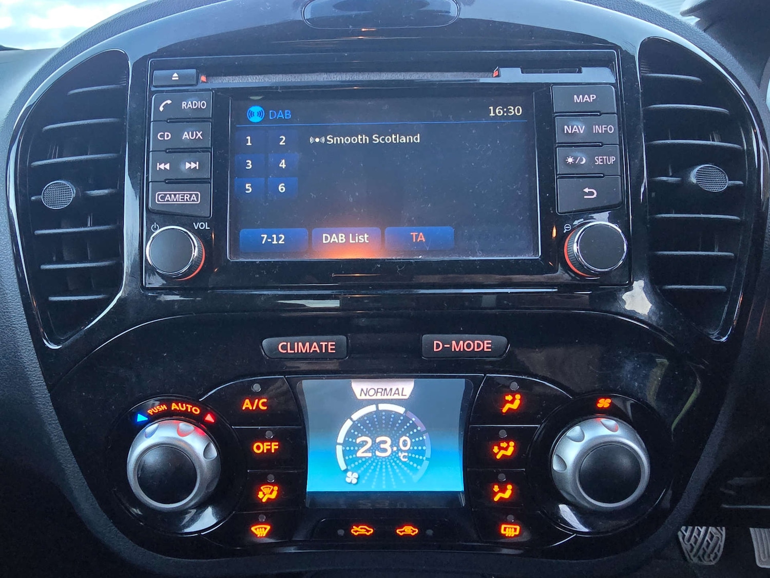 Used Nissan Juke 2016 for sale - 76758478: Photo 18