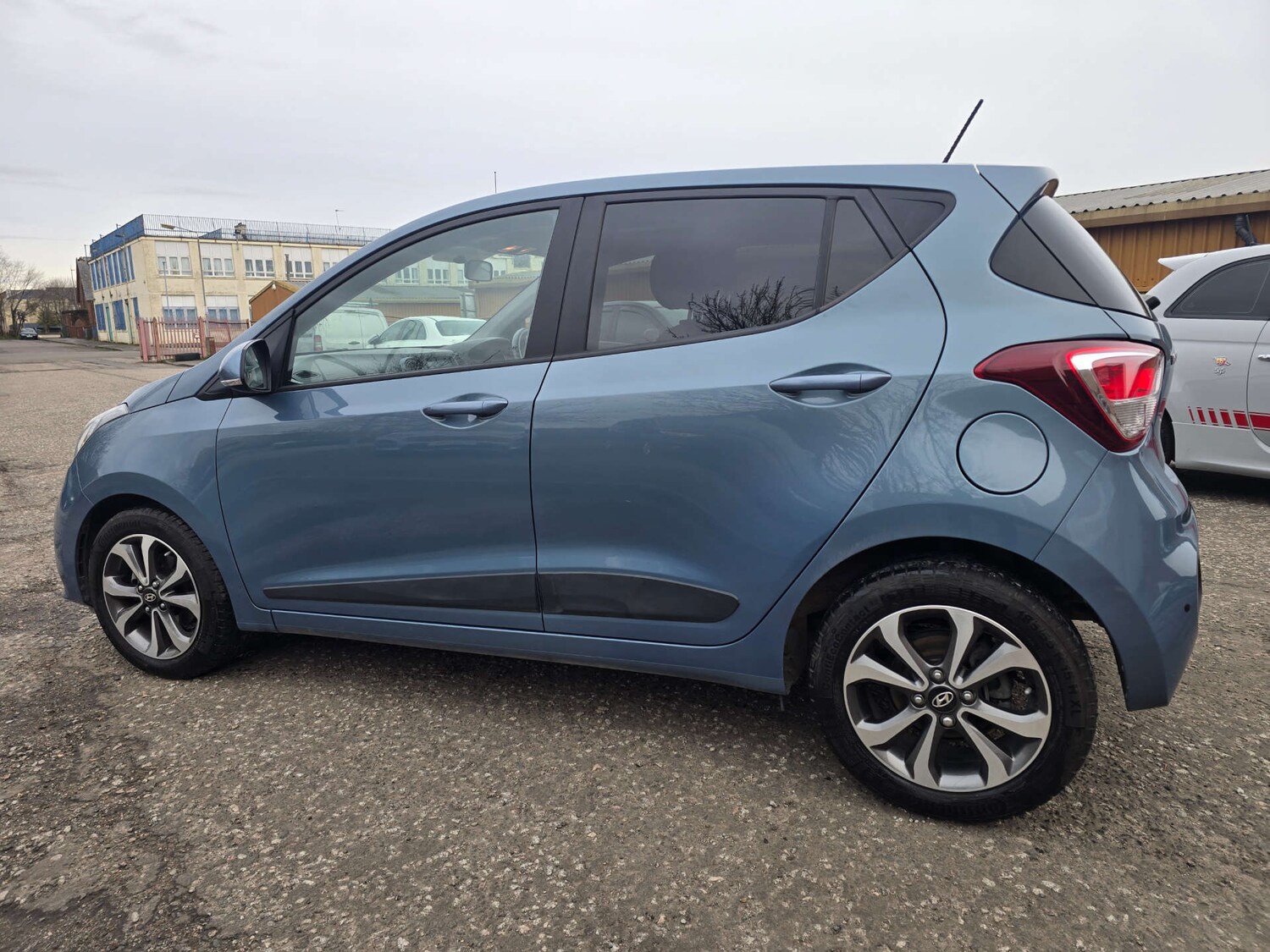 Used Hyundai i10 2018 for sale - 77558216: Photo 29