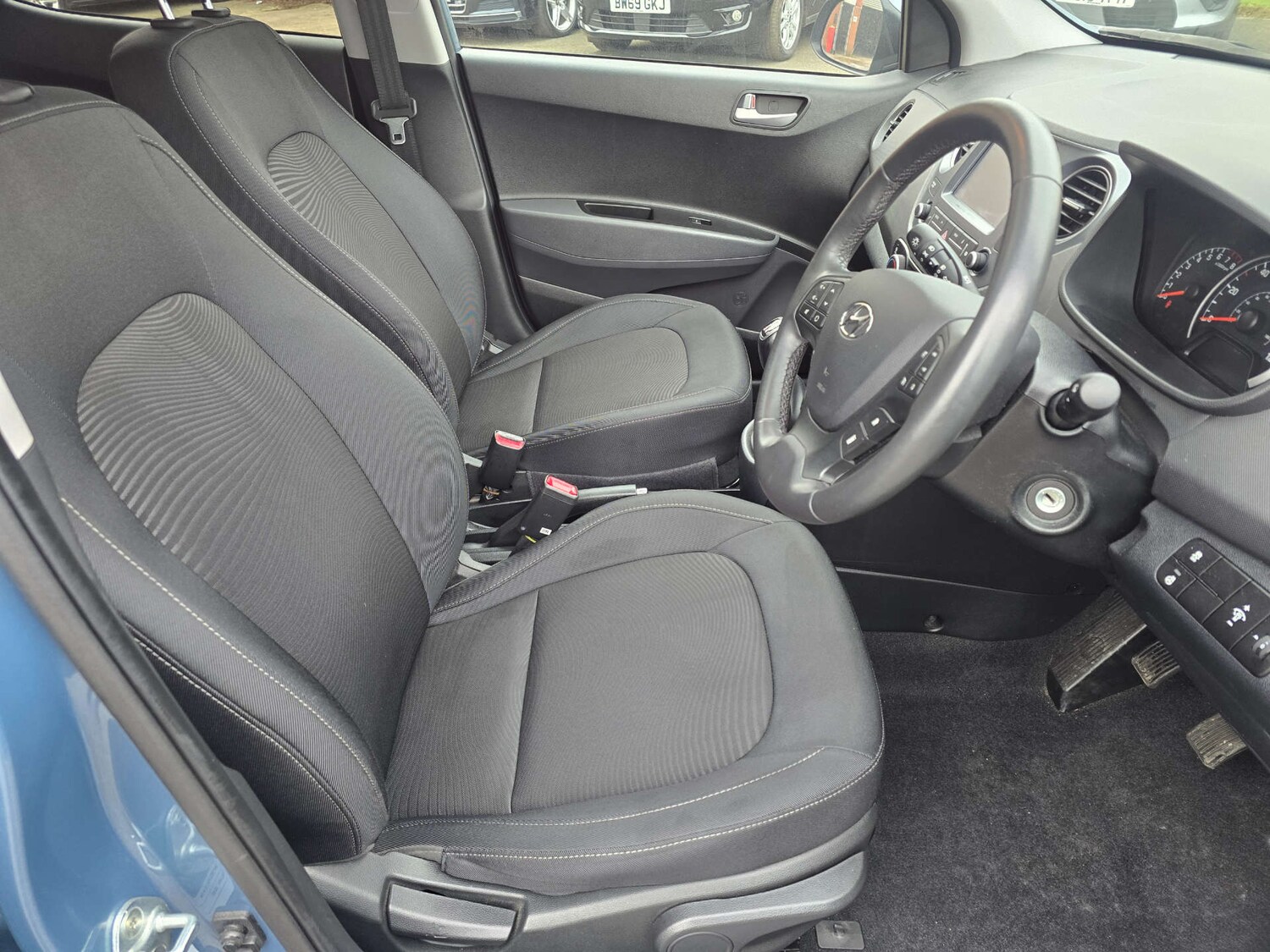 Used Hyundai i10 2018 for sale - 77558216: Photo 43