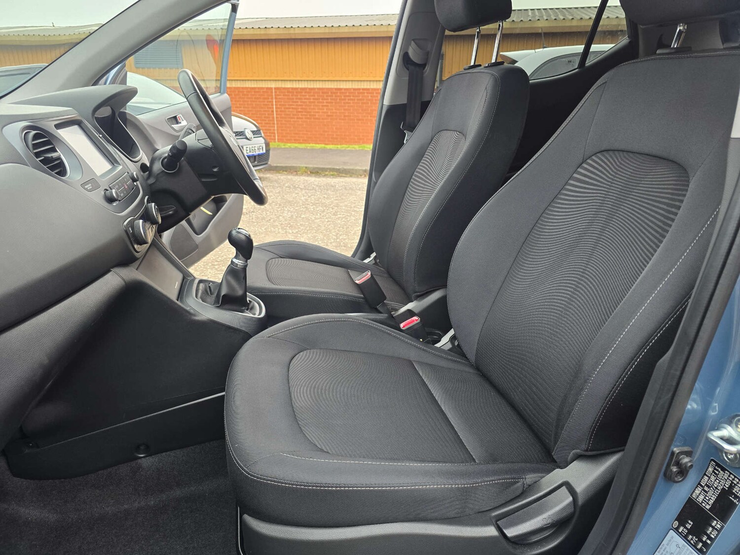 Used Hyundai i10 2018 for sale - 77558216: Photo 47