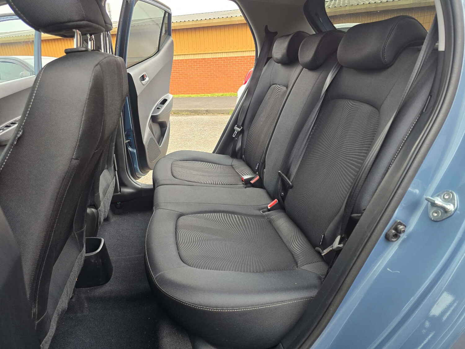 Used Hyundai i10 2018 for sale - 77558216: Photo 54