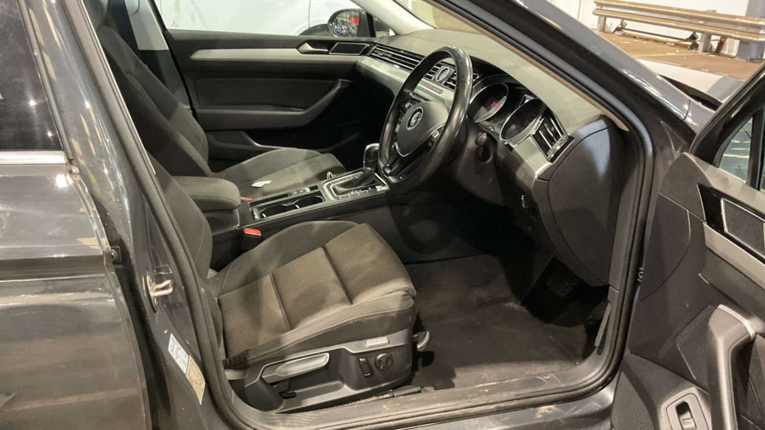 Used Volkswagen Passat 2017 for sale - 77656598: Photo 7