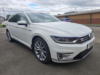Volkswagen - Passat