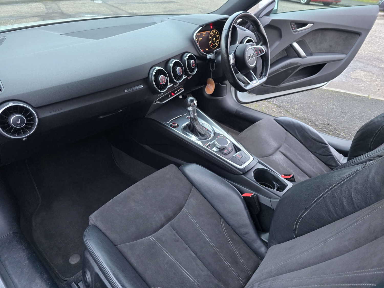 Used Audi TT 2015 for sale - 77319712: Photo 18