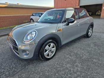 Used MINI Hatch 2017 for sale - 74264963: Photo