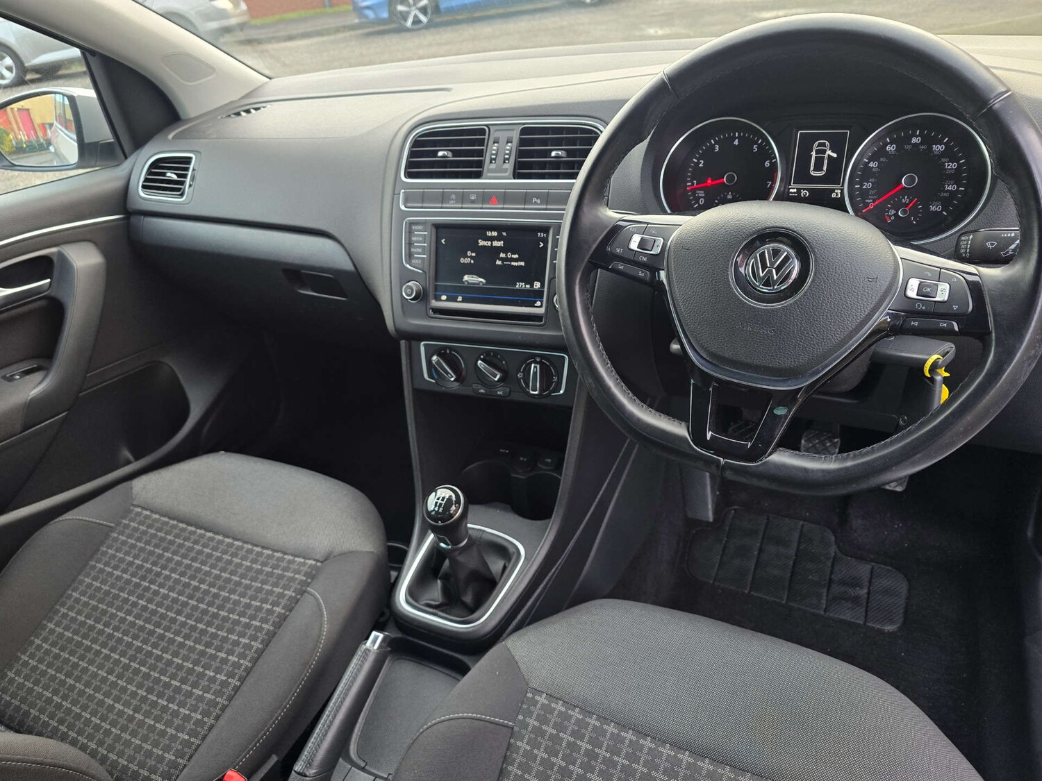 Used Volkswagen Polo 2017 for sale - 76749766: Photo 37