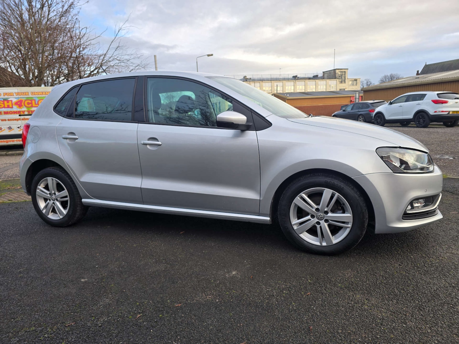 Used Volkswagen Polo 2017 for sale - 76749766: Photo 4