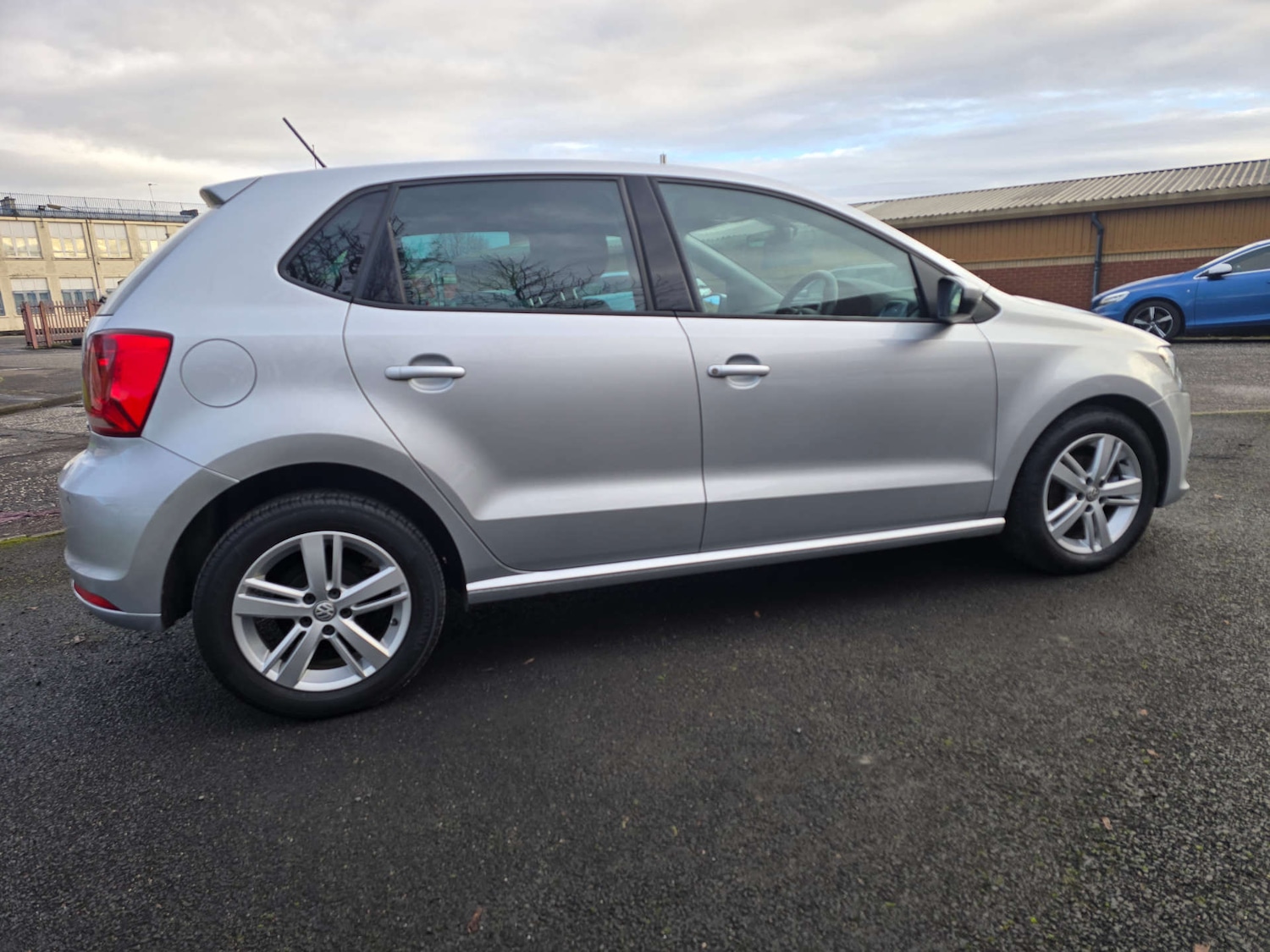 Used Volkswagen Polo 2017 for sale - 76749766: Photo 6