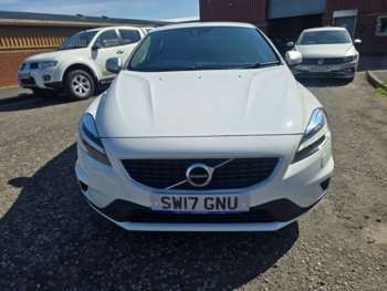 Used Volvo V40 2017 for sale - 75251139: Photo