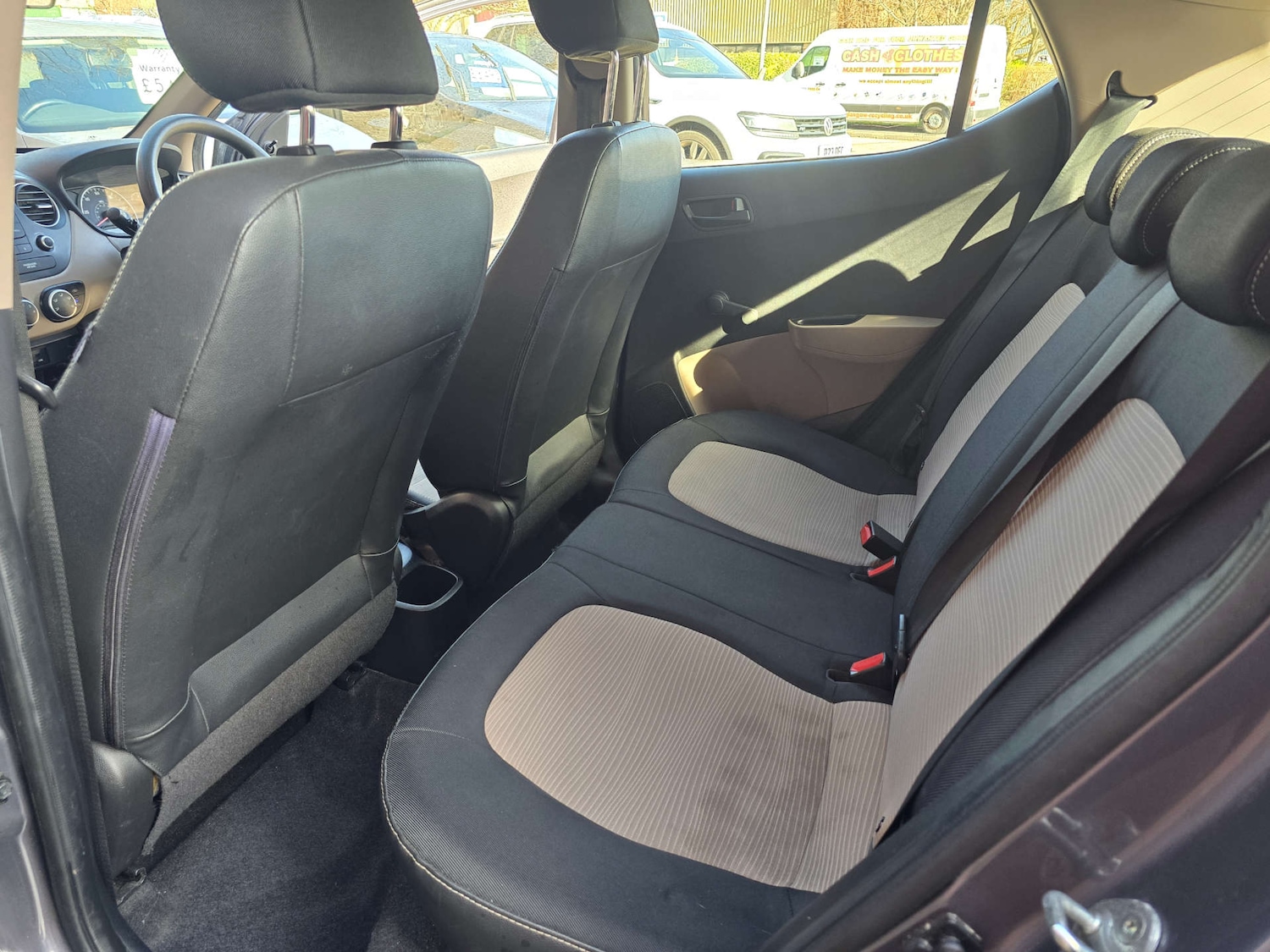 Used Hyundai i10 2015 for sale - 77931949: Photo 13