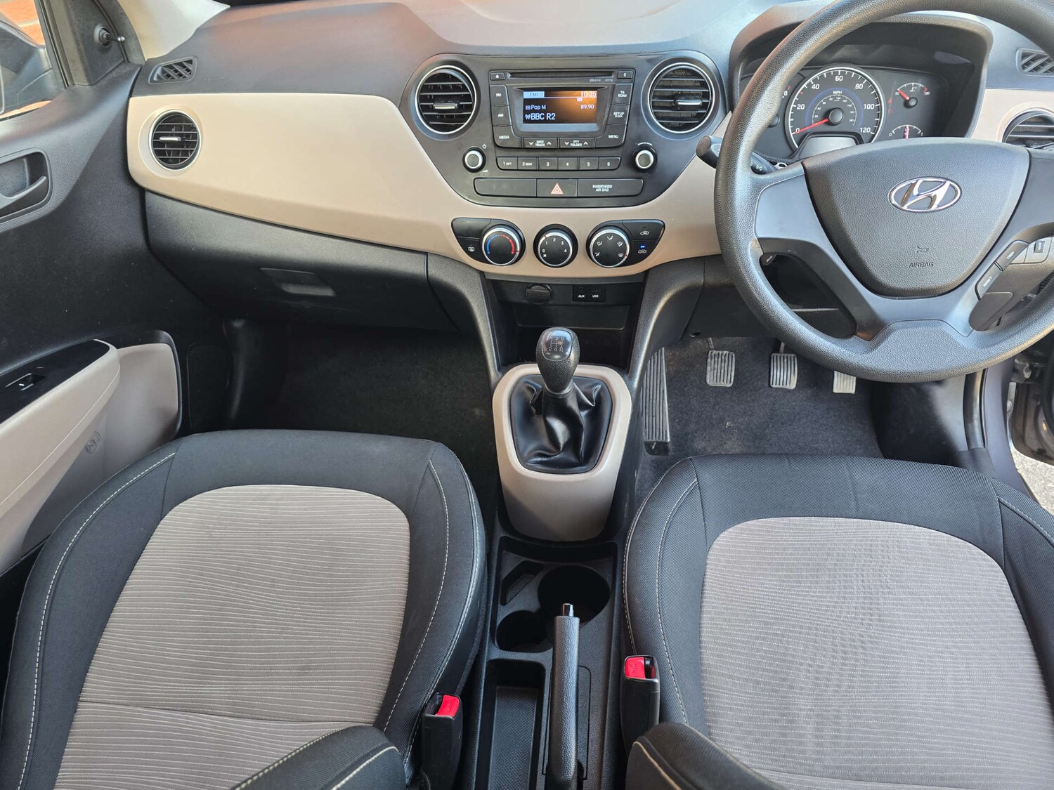 Used Hyundai i10 2015 for sale - 77931949: Photo 52