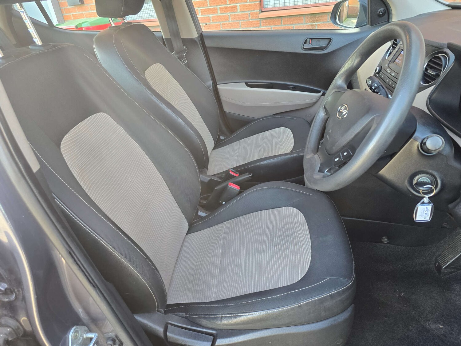 Used Hyundai i10 2015 for sale - 77931949: Photo 53