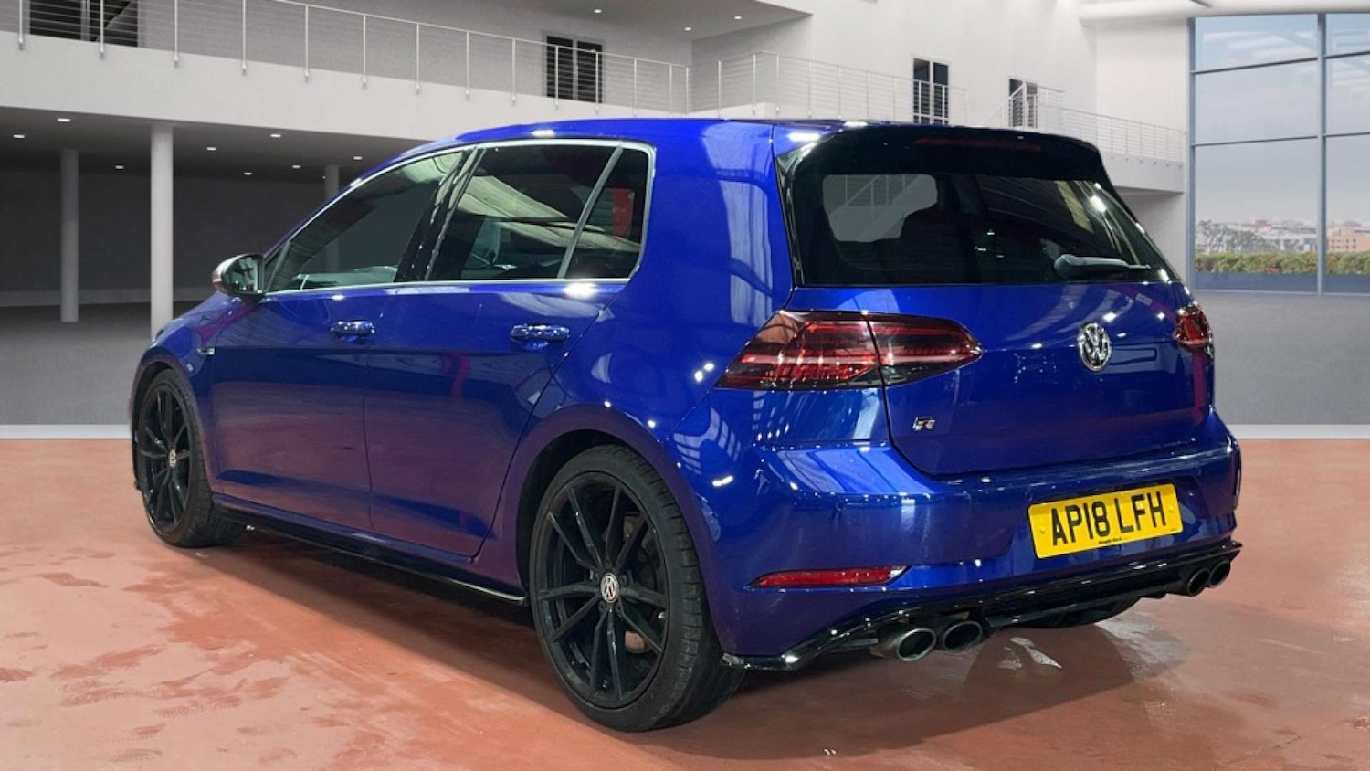 Used Volkswagen Golf 2018 for sale - 77708962: Photo 3