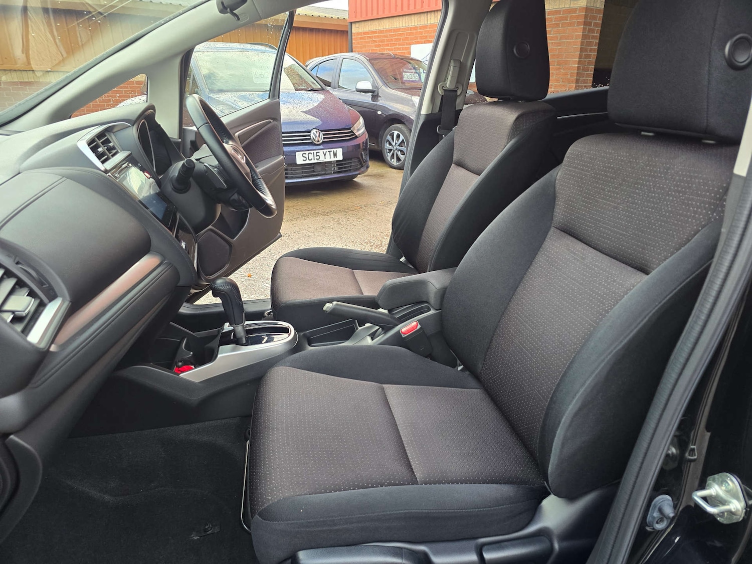 Used Honda Jazz 2015 for sale - 76333069: Photo 11